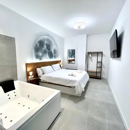 Urban Escape - Comfort Meets Luxury * Valencia