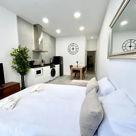 Urban Escape - Comfort Meets Luxury * Valencia