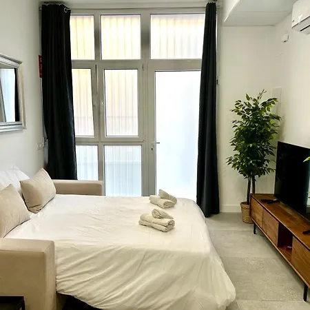 Urban Escape - Comfort Meets Luxury Apartamento Valencia
