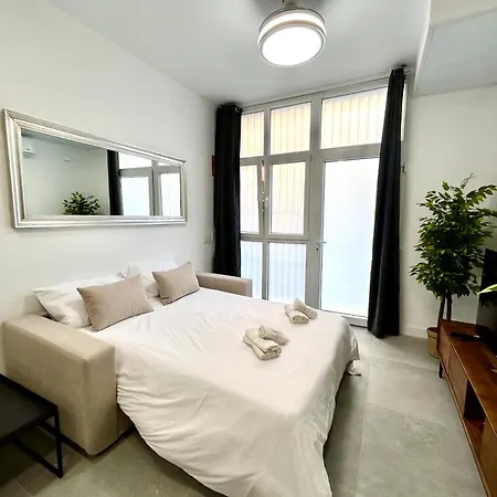 Urban Escape - Comfort Meets Luxury Apartamento *