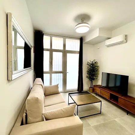 Urban Escape - Comfort Meets Luxury * Valencia