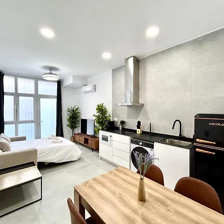 Urban Escape - Comfort Meets Luxury Valencia