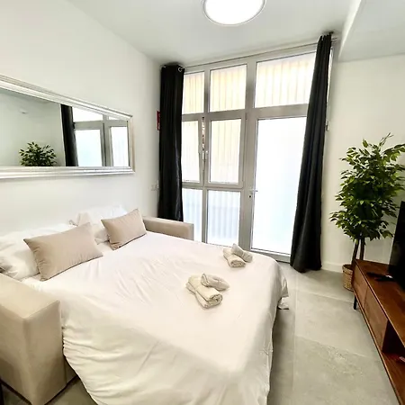 Urban Escape - Comfort Meets Luxury Apartamento
